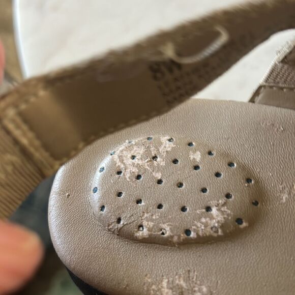 Ultrasoft Red Cross tan leather Velcro strap sandals 8W‎ - Picture 9 of 11